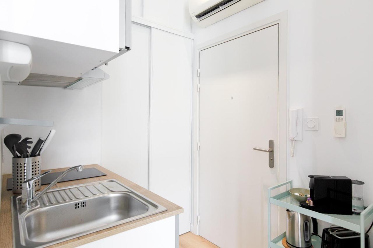 Comfortable Studio W Balcony Cannes Center Tgv Extérieur photo